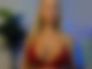 Mia-MiIan18's Live Sex Cam Show