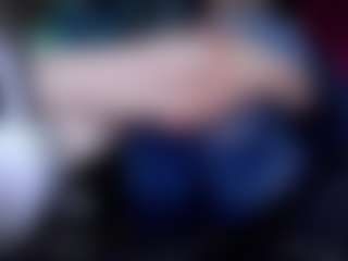 Mistress Scarlett Sen's Live Sex Cam Show