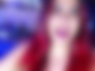 Gatuwildx MILF webcam performer live streaming