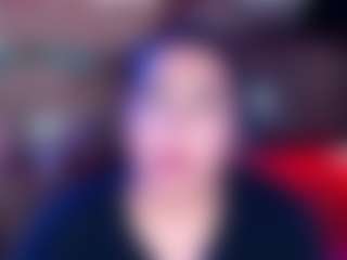 Live cam show with Gatuwildx - Smoking on SpunkLive