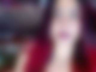 Gatuwildx MILF webcam performer live streaming