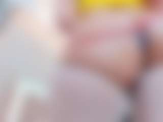 Live cam show with Ella-Harper - Small Tits on liverealitysex.com