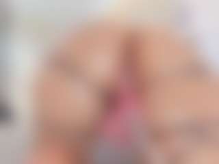 Live cam show with Ella-Harper - Small Tits on TeamSkeetLive