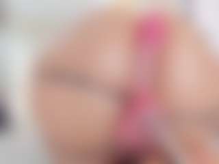 Live cam show with Ella-Harper - Erotic Dance on Cam Slut