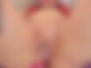 Live cam show with Ella-Harper - Strip on Lustler