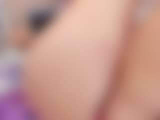 Live cam show with Ella-Harper - Small Tits Teen (18+) on Latina Girls