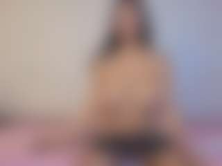 Macarena18's Live Sex Cam Show