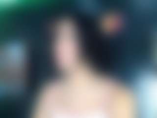 Live cam show with BrittanyQueen - Tease on Mixed Magazine Live