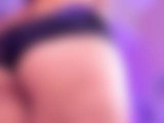 Live cam show with Valkiria-ponce - Nipple Piercings on liverealitysex.com
