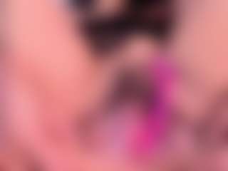 Live cam show with Valkiria-ponce - Ride on Camsoda