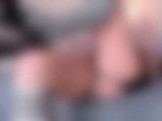 Live cam show with Valkiria-ponce - Ride on Camsoda