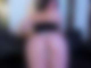 chloe-turner's Live Sex Cam Show
