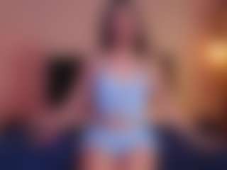 Live cam show with Chloe - Small Tits on Camsoda