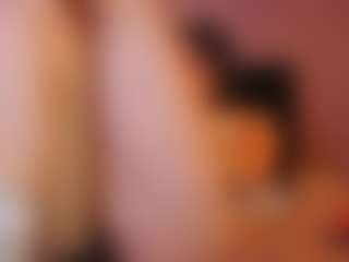 Live cam show with Chloe - Deepthroat on Camsoda