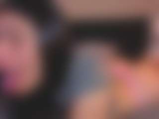 Chloe's Live Sex Cam Show