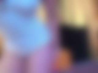 Live cam show with Chloe - Drinking on livesuperchat.net
