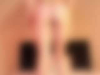 Live cam show with Chloe - Small Tits on SinfulBabes