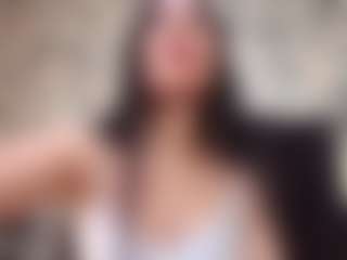 Chloe's Live Sex Cam Show
