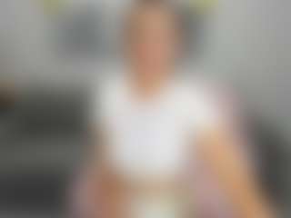 MarySanti MILF webcam performer live streaming