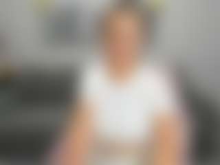 MarySanti MILF webcam performer live streaming
