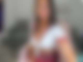MarySanti MILF webcam performer live streaming