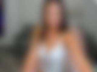 MarySanti MILF webcam performer live streaming