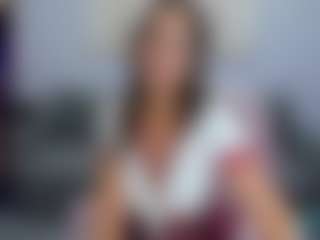 Modelka MILF MarySanti nadaje na żywo