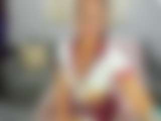 MarySanti MILF webcam performer live streaming