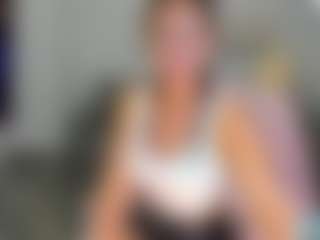 MarySanti MILF webcam performer live streaming