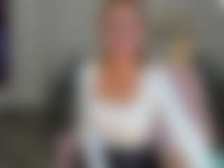 MarySanti MILF webcam performer live streaming