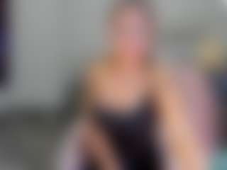 Live cam show with MarySanti - Lush MILF on https://playwithruby.com