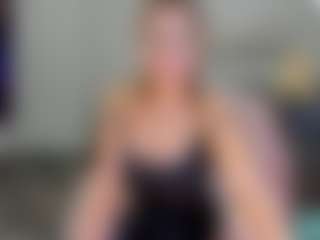 Live cam show with MarySanti - Normal on Cam Slut