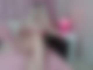 Live cam show with BestDoris - Nipple Piercings on wildcum.com