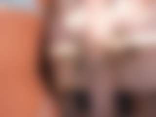 Live cam show with IvyEllis - College on Streamer API