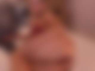 IvyEllis's Live Sex Cam Show