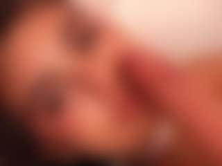 Live cam show with IvyEllis - HD on Hubzter Live