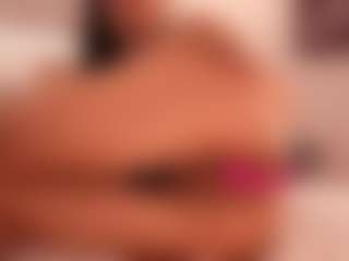Live cam show with IvyEllis - Blowjob on Gym Cam Girls