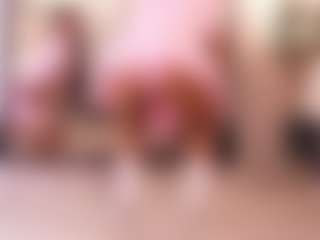 Live cam show with IvyEllis - Tease on Fling VIP Chat