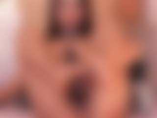 Live cam show with IvyEllis - Petite on justonemore.cc