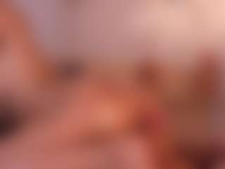 Live cam show with IvyEllis - Brown Hair Petite on Camsoda