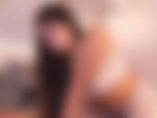 Live cam show with IvyEllis - Brown Hair Petite on Camsoda