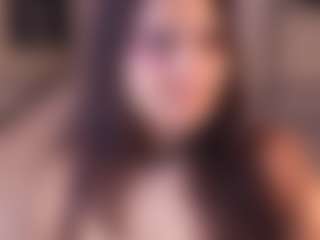 Live cam show with IvyEllis - Brown Hair Toys on Camsoda