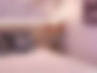 Live cam show with IvyEllis - Teen (18+) on UwU Esports