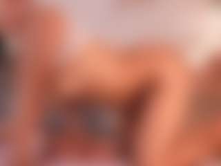 Live cam show with IvyEllis - HD on CamwithHer
