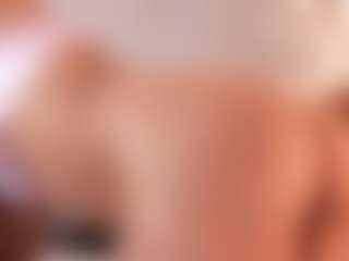 Pokaz na żywo z IvyEllis - Teen (18+) na Camsoda