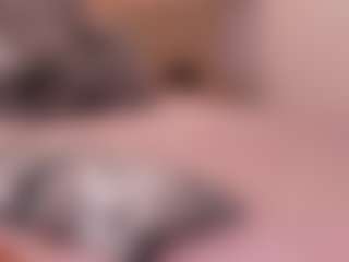 Live cam show with IvyEllis - Public Brown Hair on SmokeAndPoke