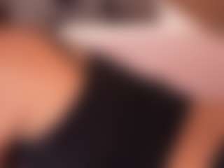 Live cam show with IvyEllis - Fingering on Hubzter Live