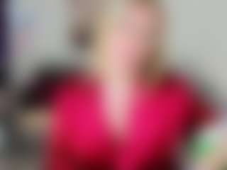 Pokaz na żywo z LiliCross - Blonde Hair MILF na Camsoda