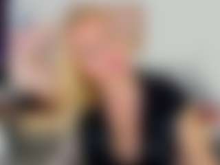 Live cam show with LiliCross - Blonde Hair on Streamer API