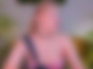 Live cam show with Colleen - Raven Hair on Hubzter Live